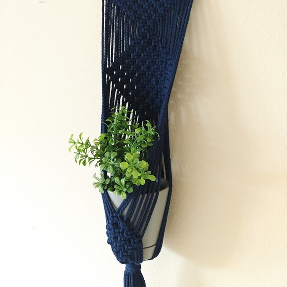❌SOLD❌🍃Handmade Macrame Plant Hanger🍃 - Picture 4 of 6